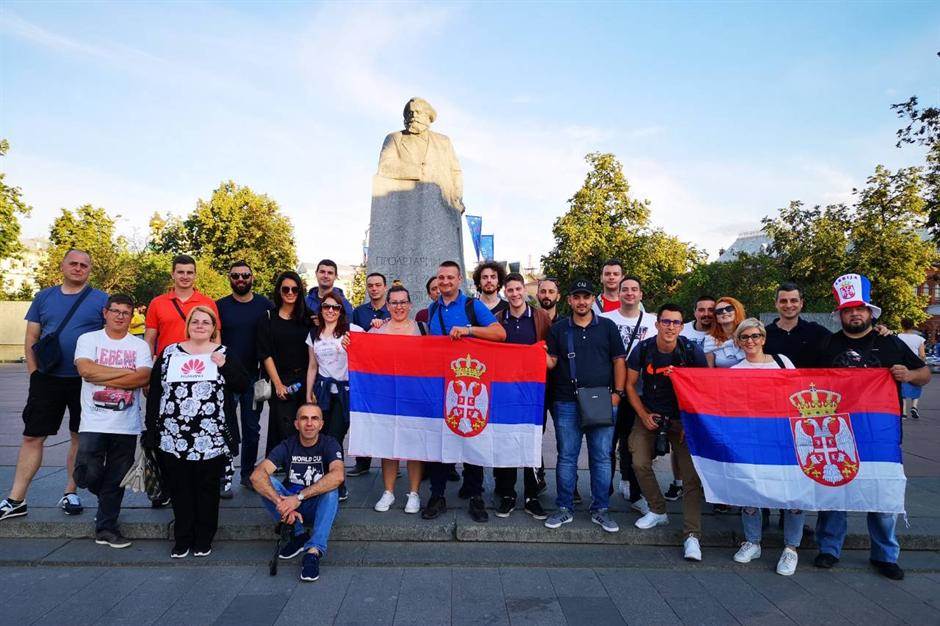 Srbija Brazil navijaci Huawei P20 #VidiViše Moskva Rusija 2018