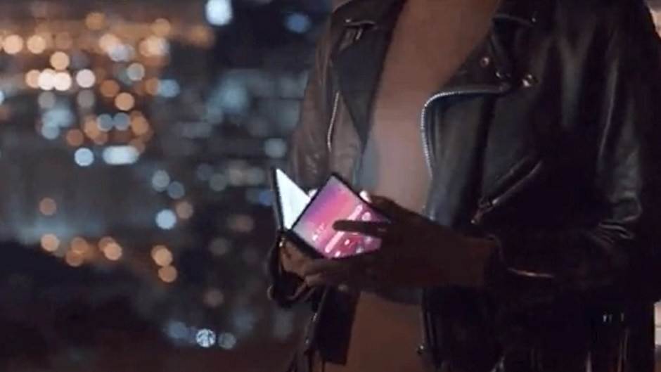 Samsung Galaxy Fold savitljivi ekran i telefon, Samsung Galaxy Fold ime novog Samsung telefona