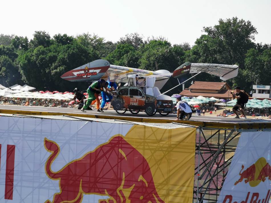 HONOR 20 od 15. jula prodaja Srbija, HONOR 20 premijera Srbija Red Bull FlugTag Ada Ciganlija