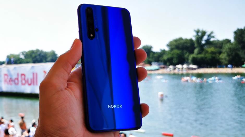 HONOR 20 od 15. jula prodaja Srbija, HONOR 20 premijera Srbija Red Bull FlugTag Ada Ciganlija