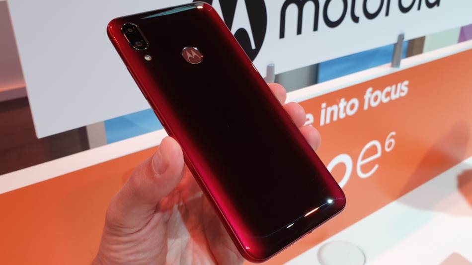Motorola Moto E6 Plus cena u Srbiji, prodaja, kupovina, Moto E6 Plus cena 153 evra, info, slike, kak