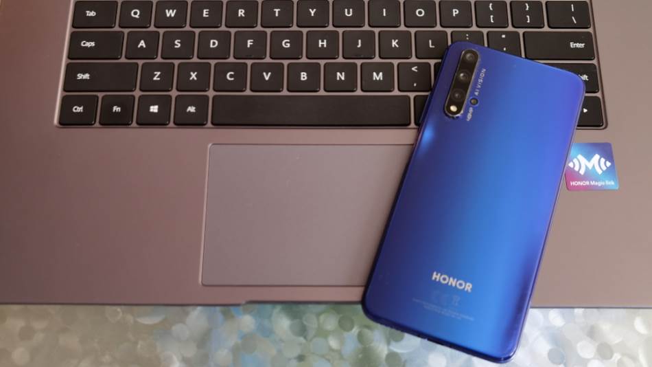 HONOR MagicBook X 15 laptop test, cena, video i foto