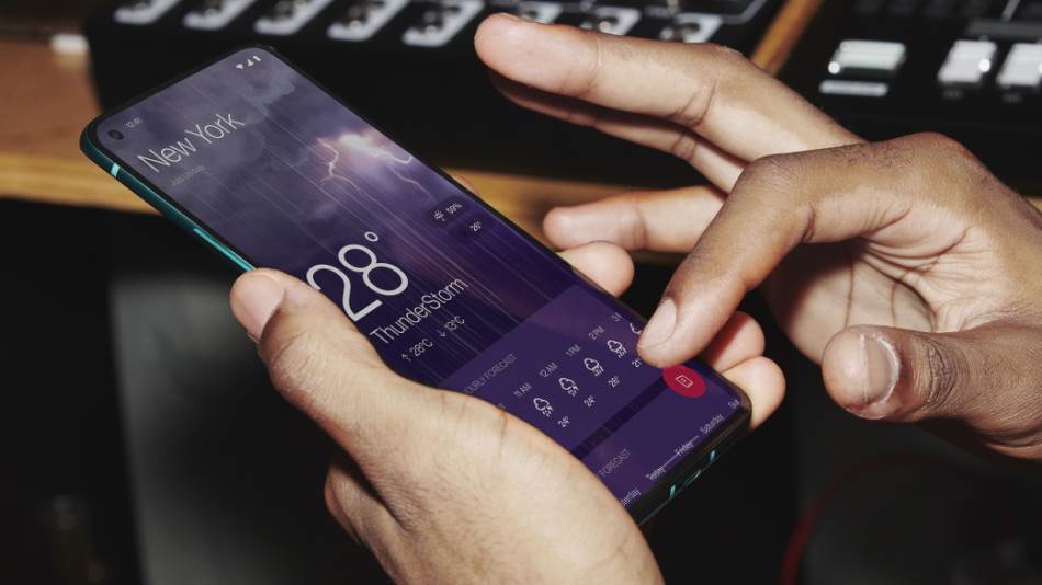 držanje mobilnog telefona test licnosti palac