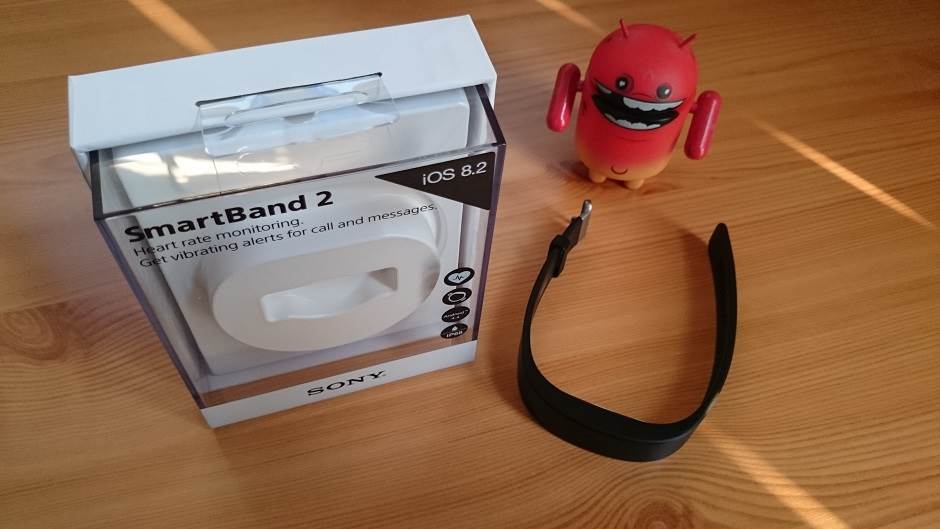 Sony SmartBand 2 recenzija