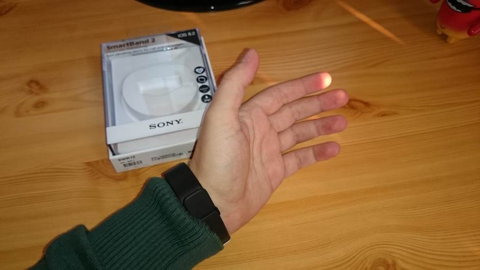 Sony SmartBand 2 recenzija