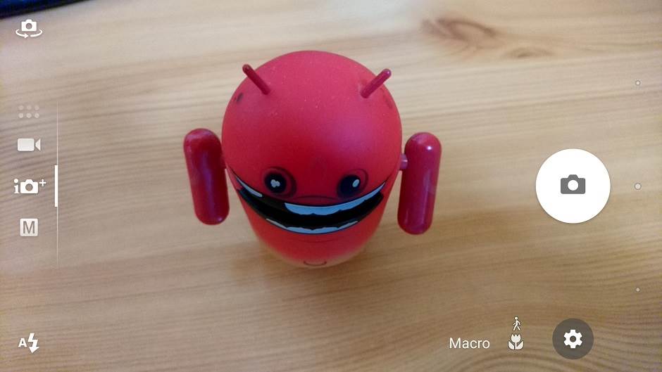 Sony Xperia X recenzija