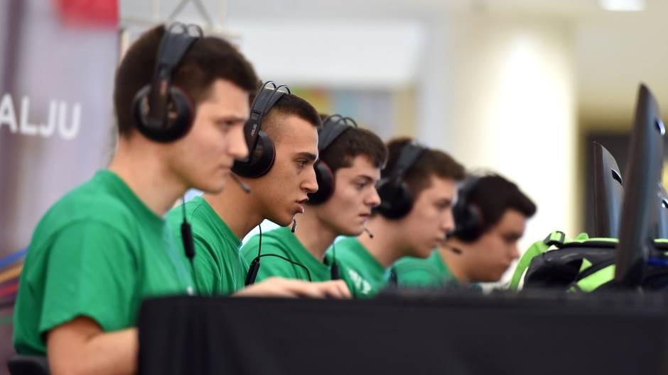 League of Legends  Srbija tim Dementirani Drugari