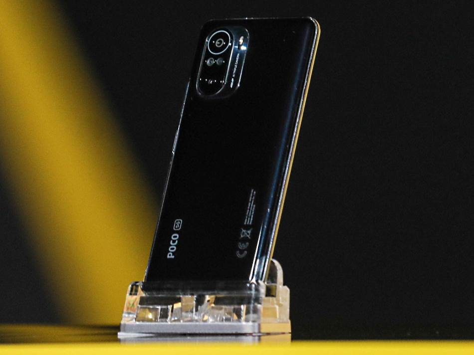 poco predstavio nove modele u srbiji