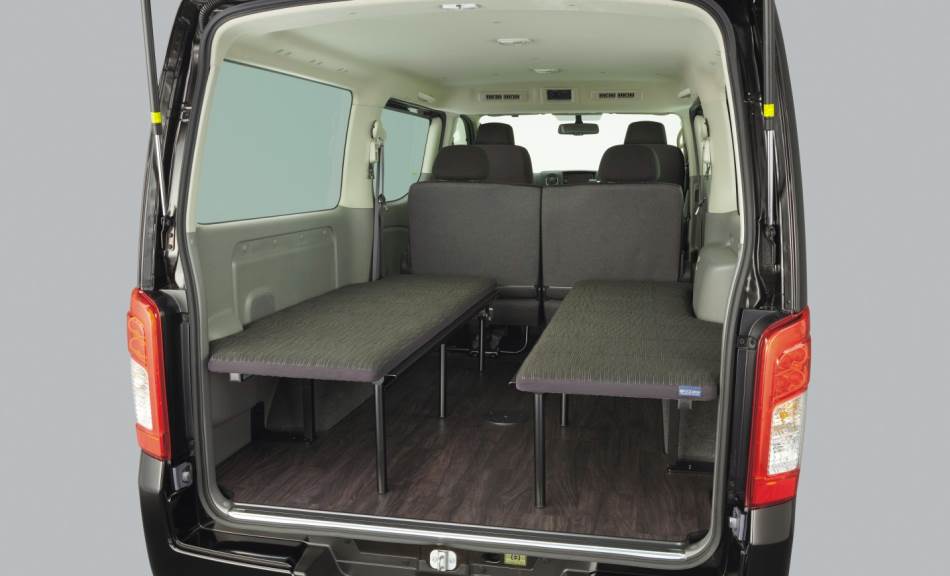 missan nv350 caravan vozilo kamper