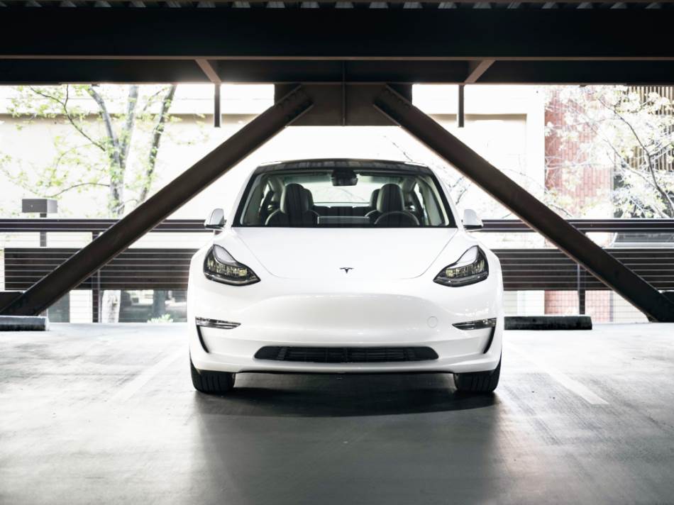 Nikola Tesla električni automobil