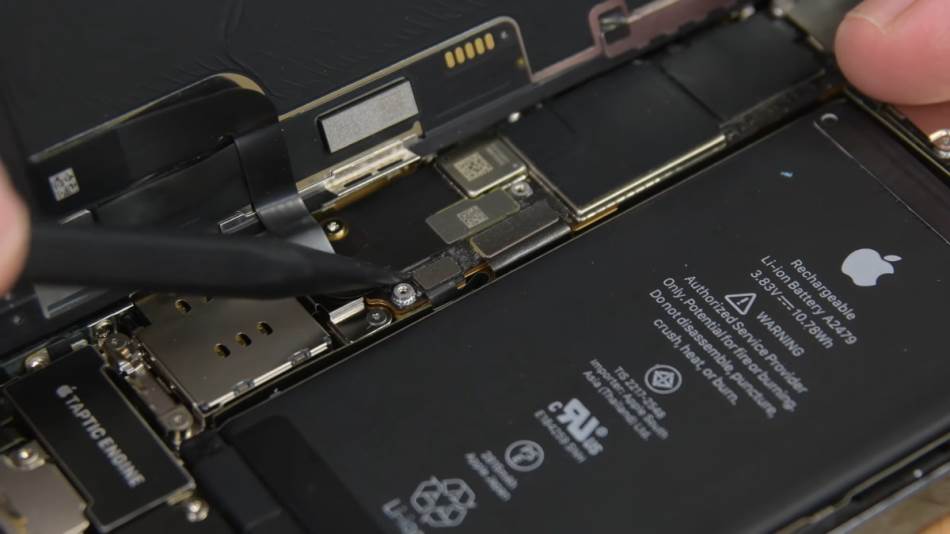 iPhone baterija skidanje