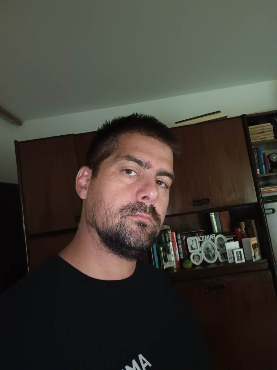 Vivo V21 5G telefon za influensere