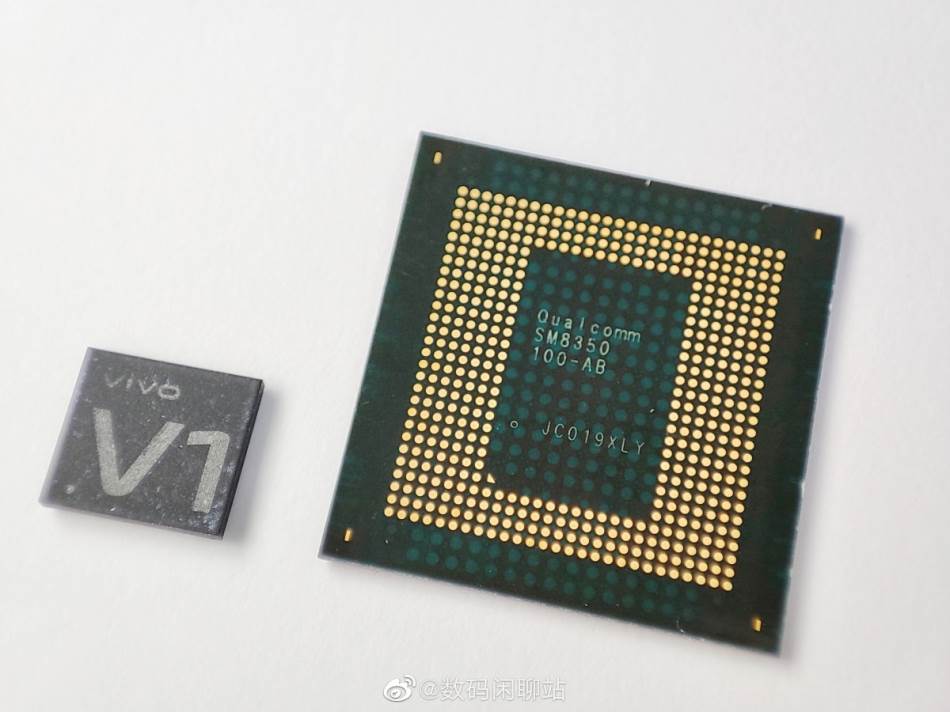 vivo V1 4