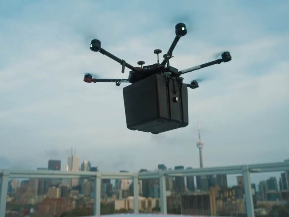 Dron isporuka organa 8