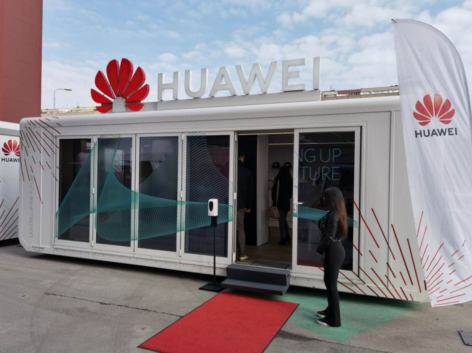 Huawei 5G kamion šta je unutra