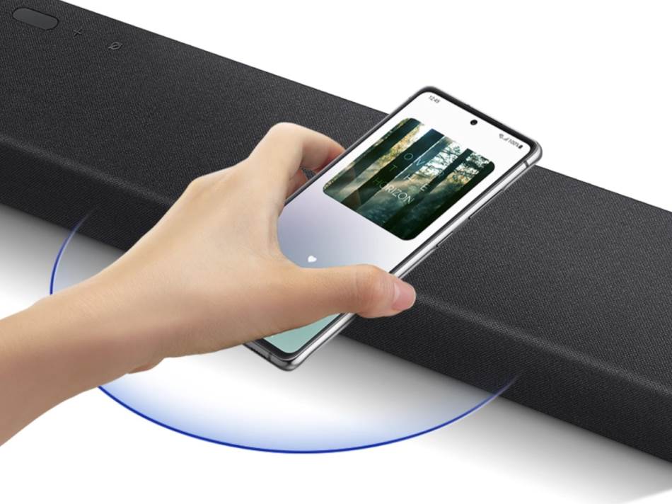 Samsung Galaxy i Soundbar Q-Symphony NFC tap