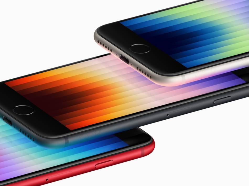 iPhone SE 2022 8.jpg