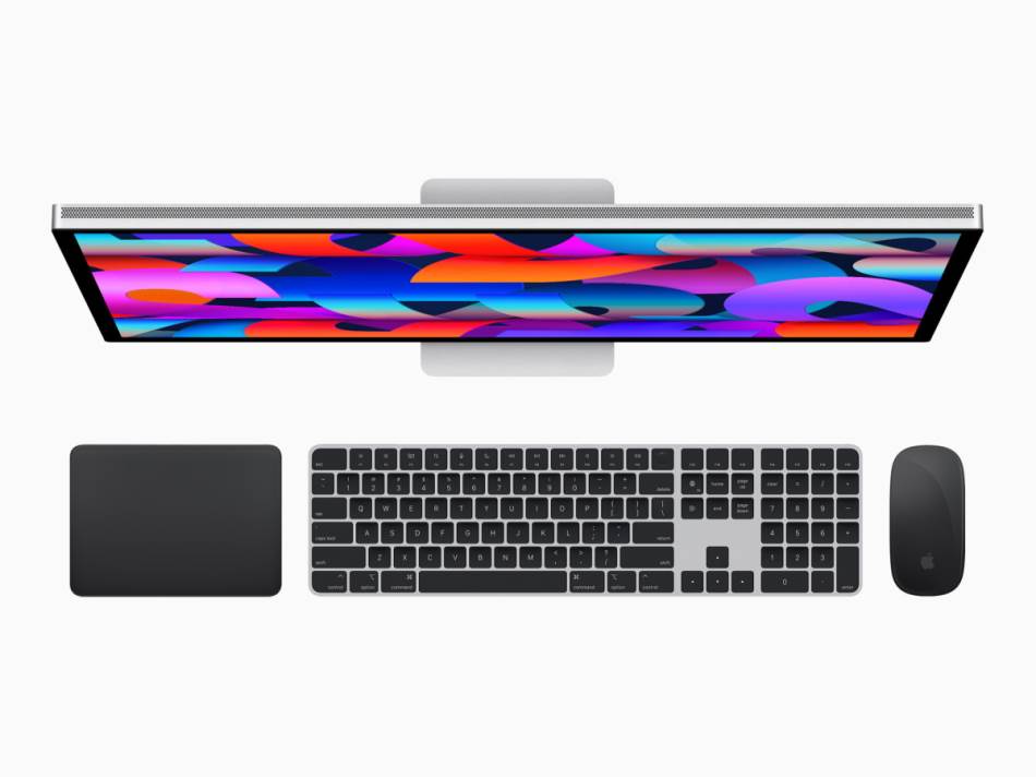 Apple Studio Display sa periferijama