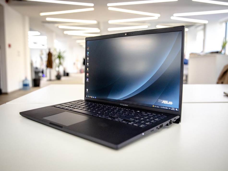 ASUS ExpertBook BA1500