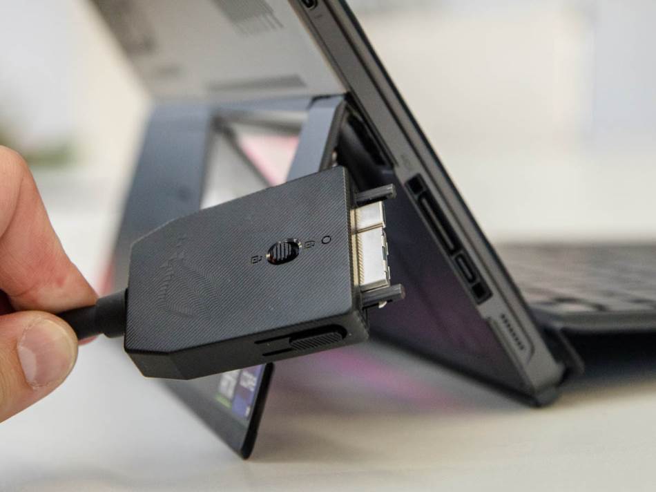 ASUS ROG Flow Z13 (7).jpg