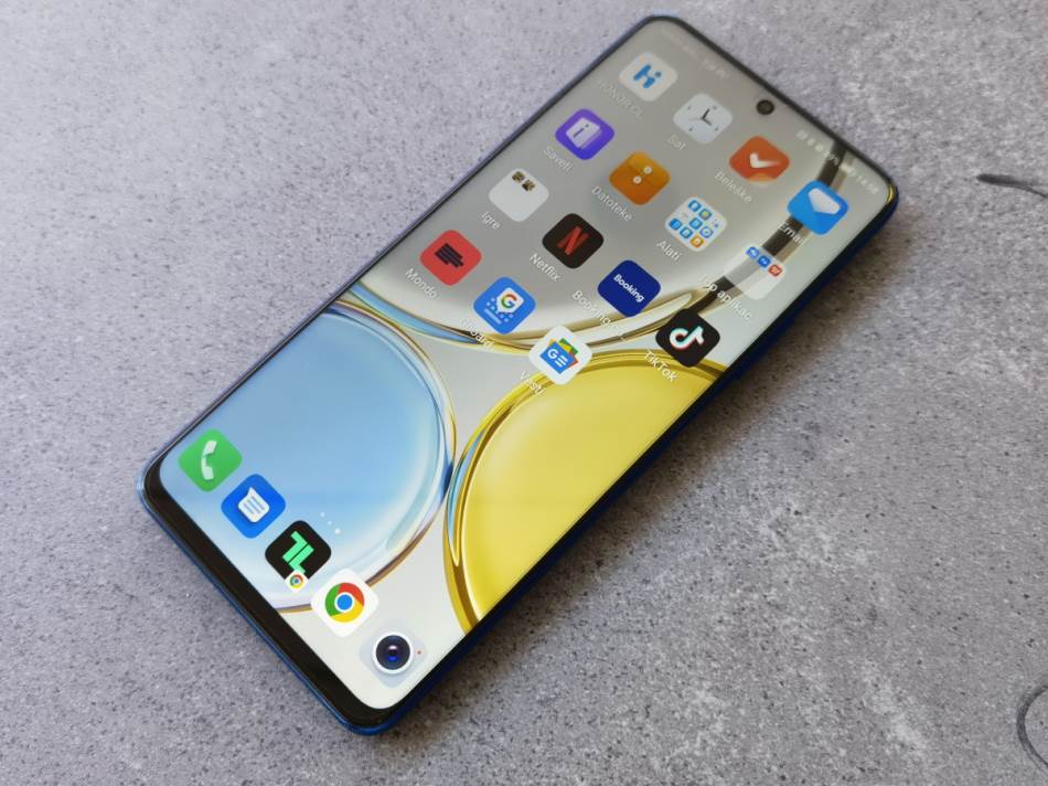 HONOR Magic4 Lite Uživo slike (1).jpg