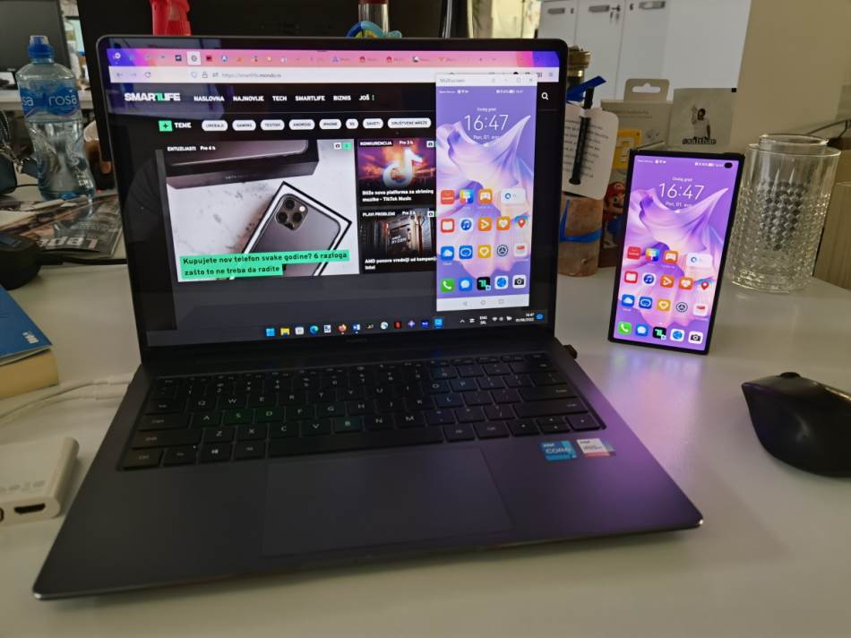 Huawei Mate Xs 2 uživo (1).jpg