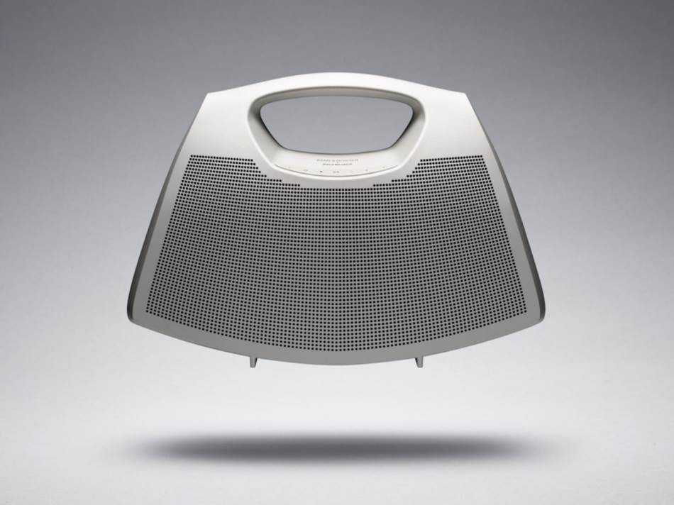 Balenciaga_BangOlufsen_torba zvučnik 4.jpg