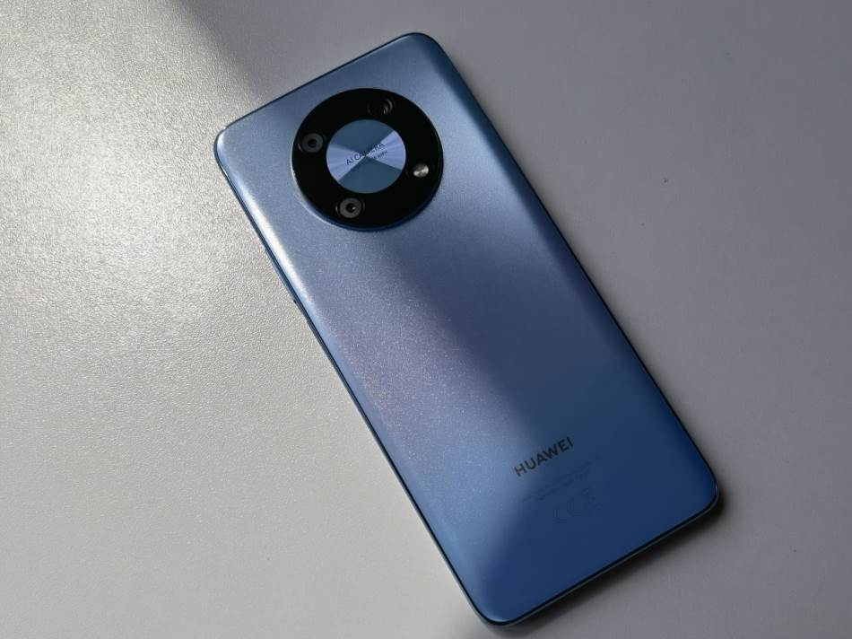 Huawei nova Y90 slike uživo