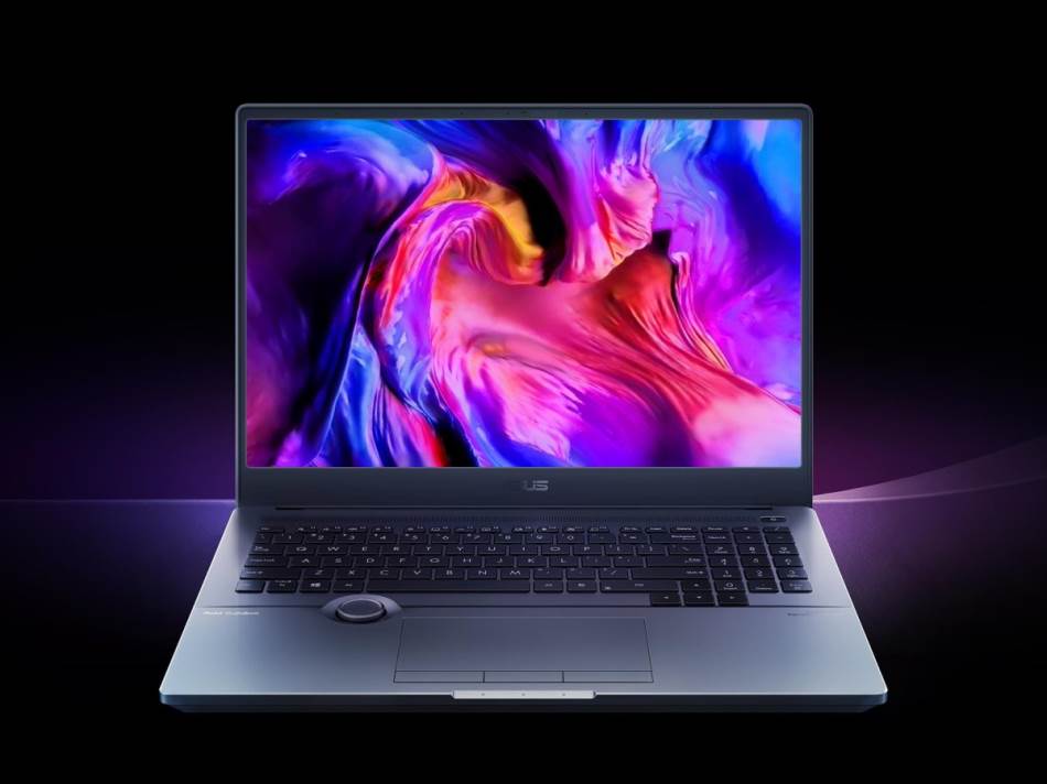 ASUS ProArt StudioBook Pro 16 OLED W7600 laptop 1.jpg