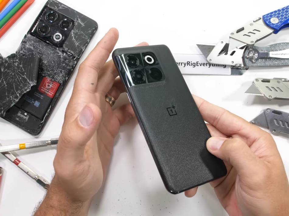 OnePlus 10T pukao na testu izdržljivosti 1.jpg