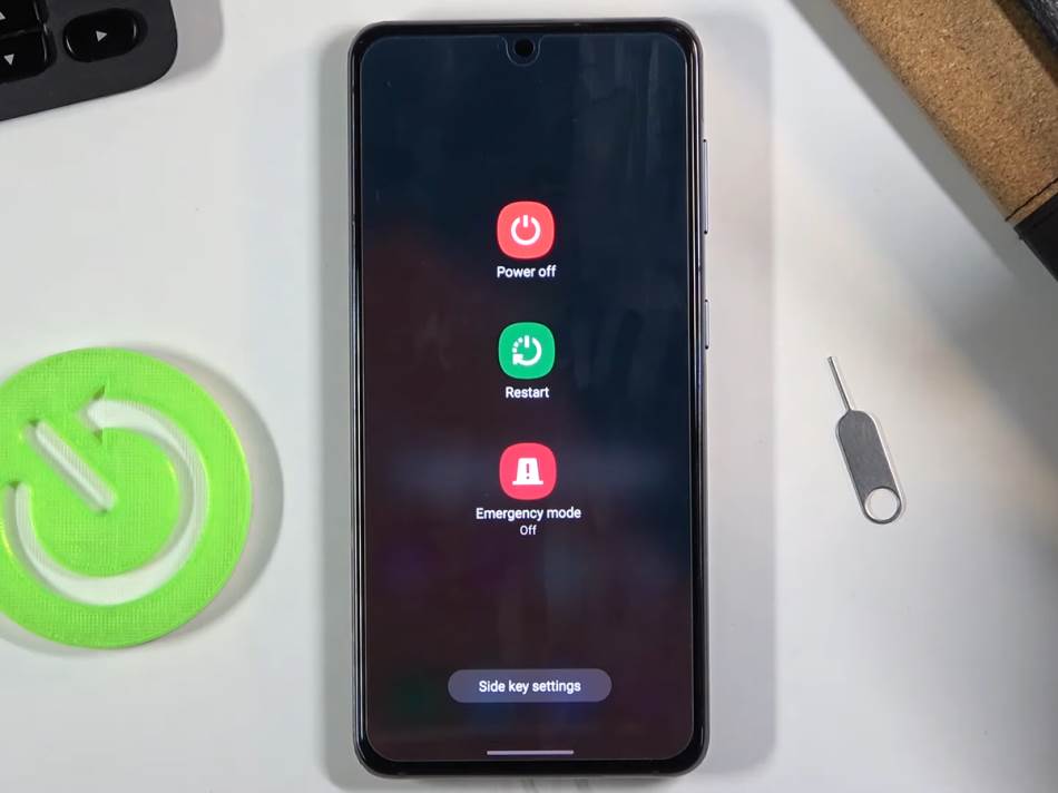 Safe Mode in SAMSUNG Galaxy S21 – How to Turn On _ Off Safe Mode 0-30 screenshot.jpg