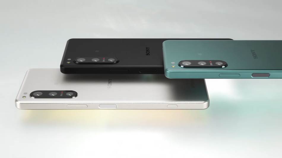 Xperia 5 IV - Creative freedom in a compact design__ 0-54 screenshot.jpg