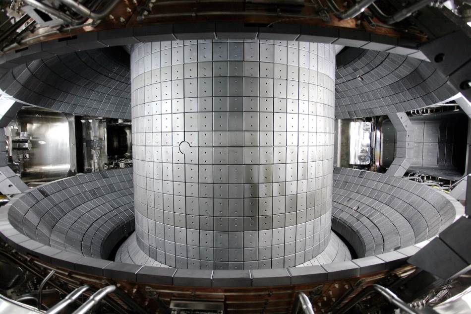 KSTAR_Tokamak.png