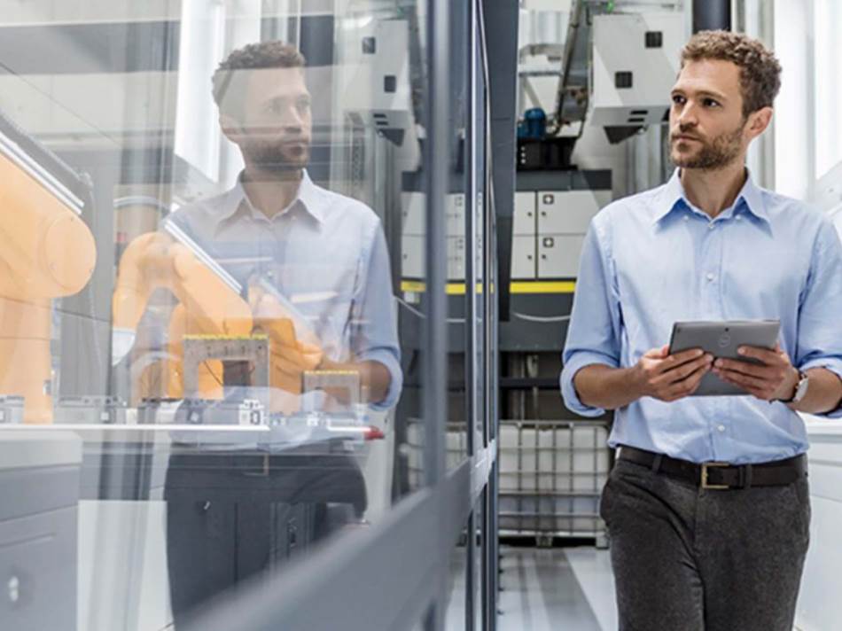 Explore Multi-cloud solutions to stay in control of your data.jpg