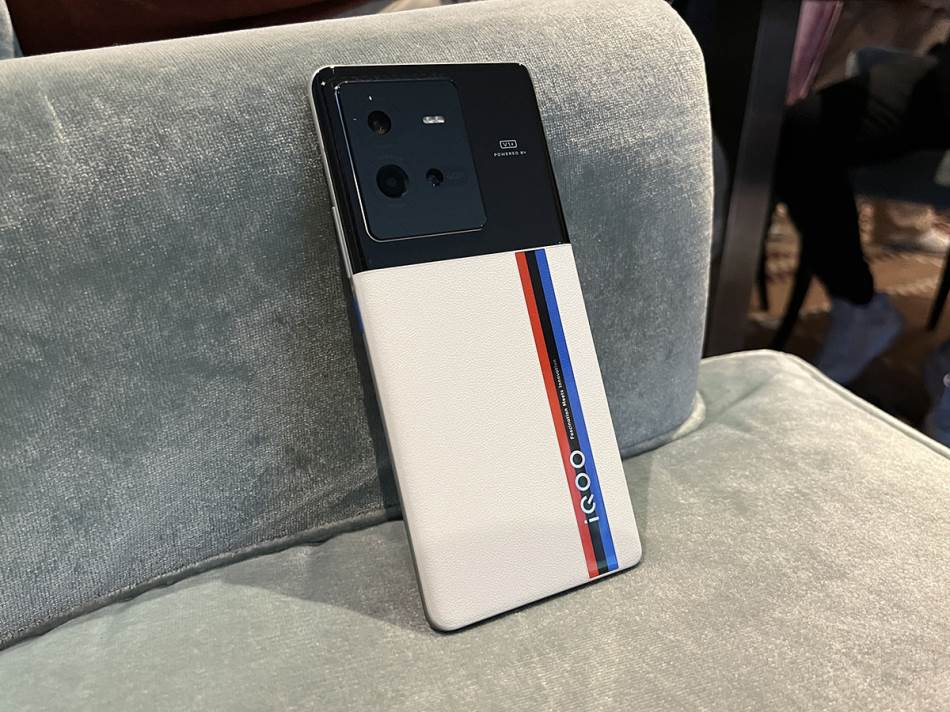 iQOO 10 Pro 10.JPG