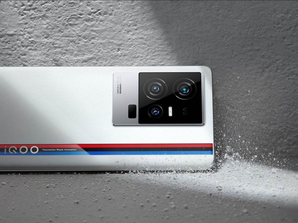 iQOO 11.jpg