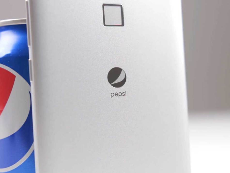 Pepsi Phone P1 5.jpg