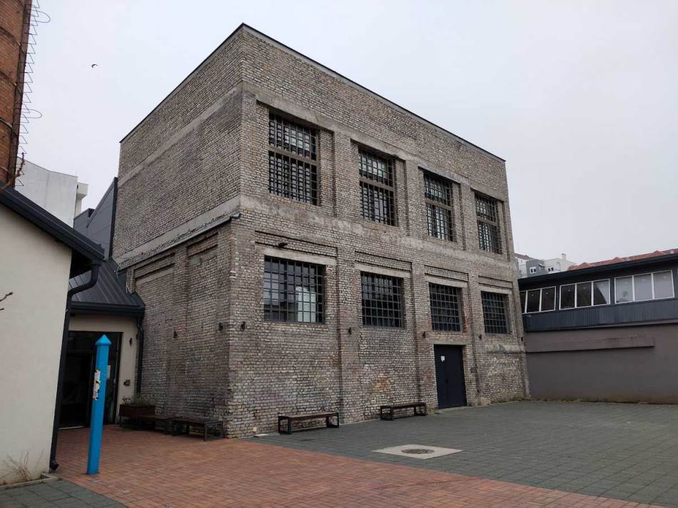 Magic5 Lite kamera dan 4.jpg