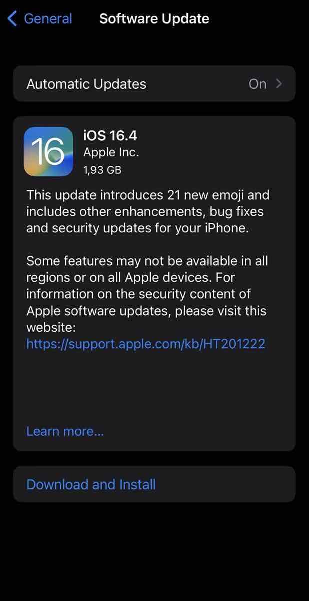 iOS 16.4 1.jpeg