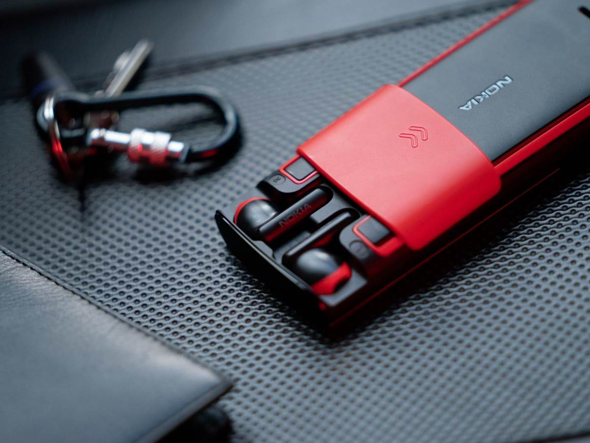 Nokia 5710 XA (5).jpg