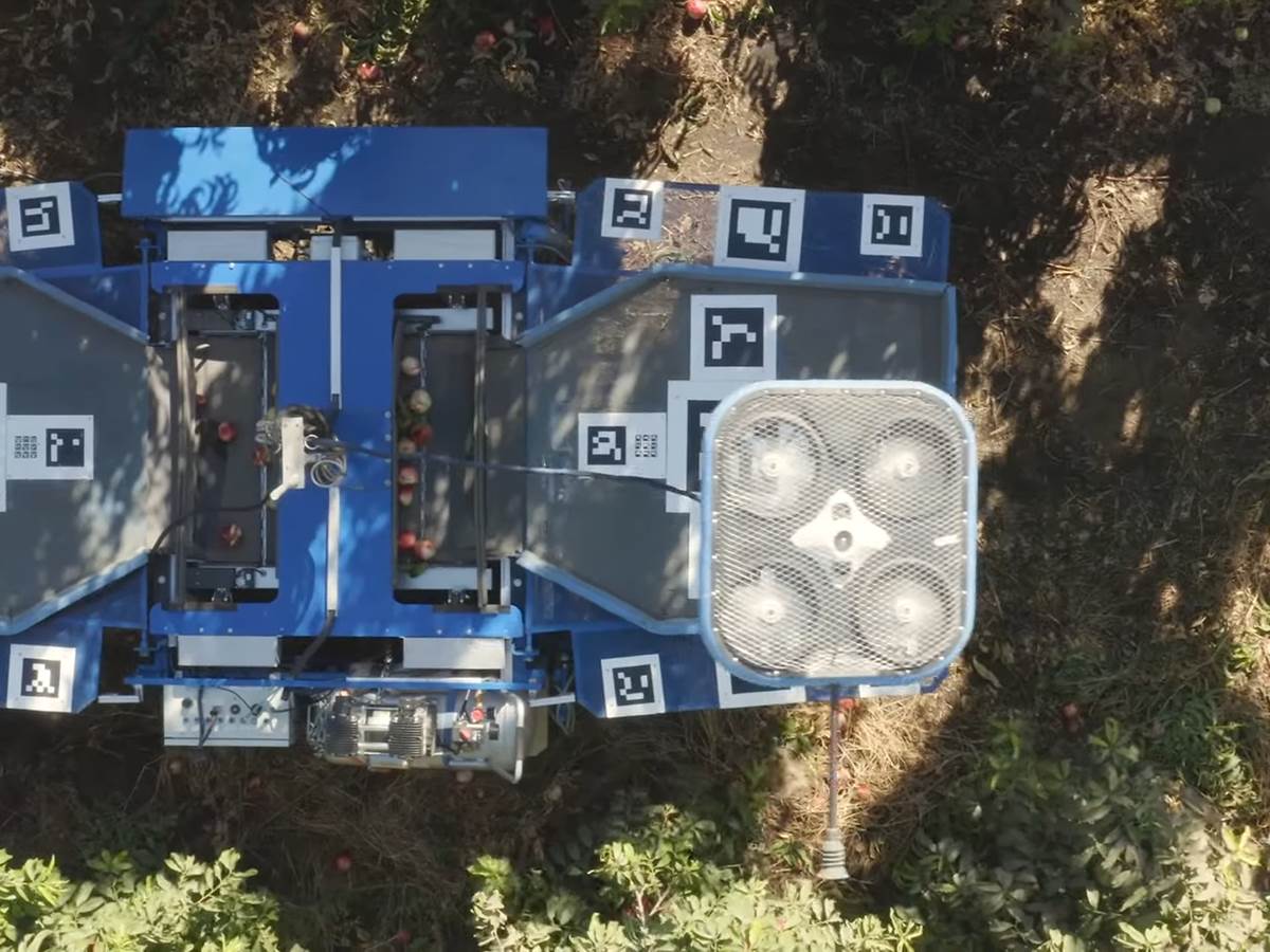 The Future of Harvesting_ Fruit-Picking Flying Autonomous Robots™ by Tevel _ HMC Farms Testimonial 0-36 screenshot.png