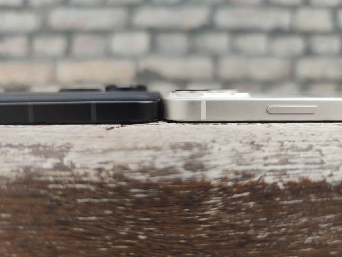 iPhone vs Asus 3.jpg