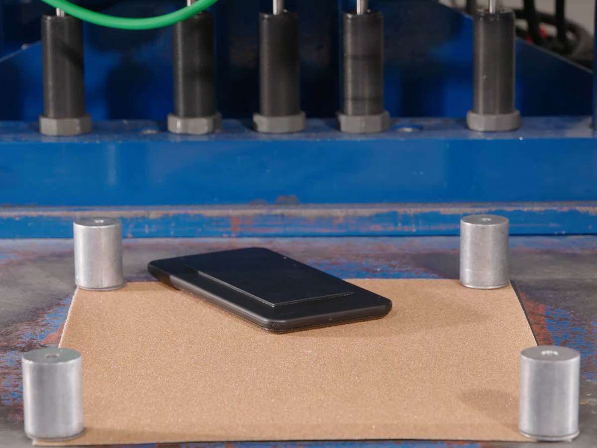 Corning® Gorilla® Glass Victus® 2 Drop Tower Test on Simulated Concrete 0-35 screenshot.png