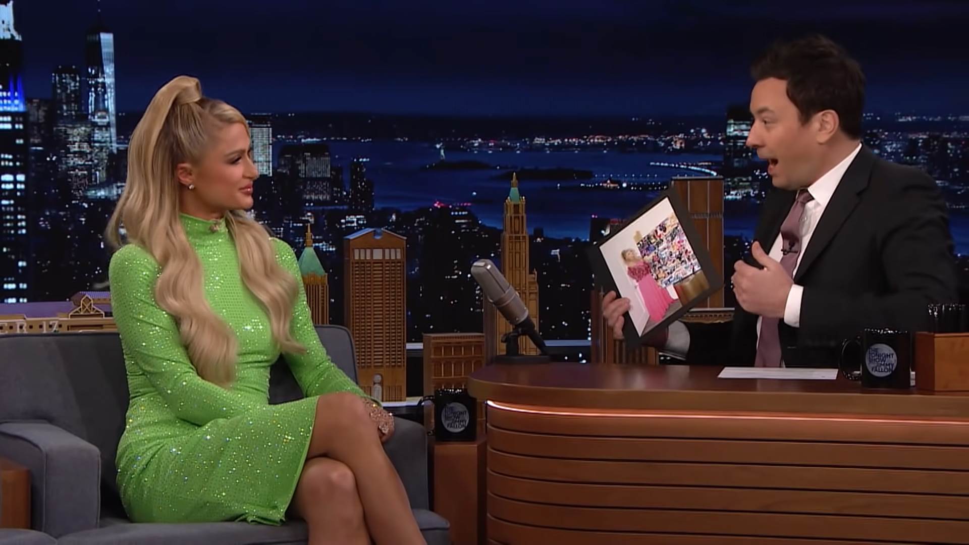 Paris Hilton Surprises Tonight Show Audience Members By Giving Them Their Own NFTs _ Tonight Show 6-6 screenshot.png