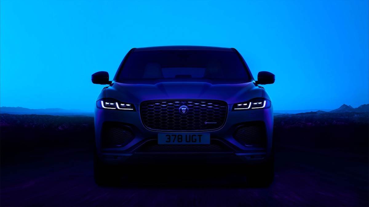 2024 Jaguar F-Pace P400e 2.jpg