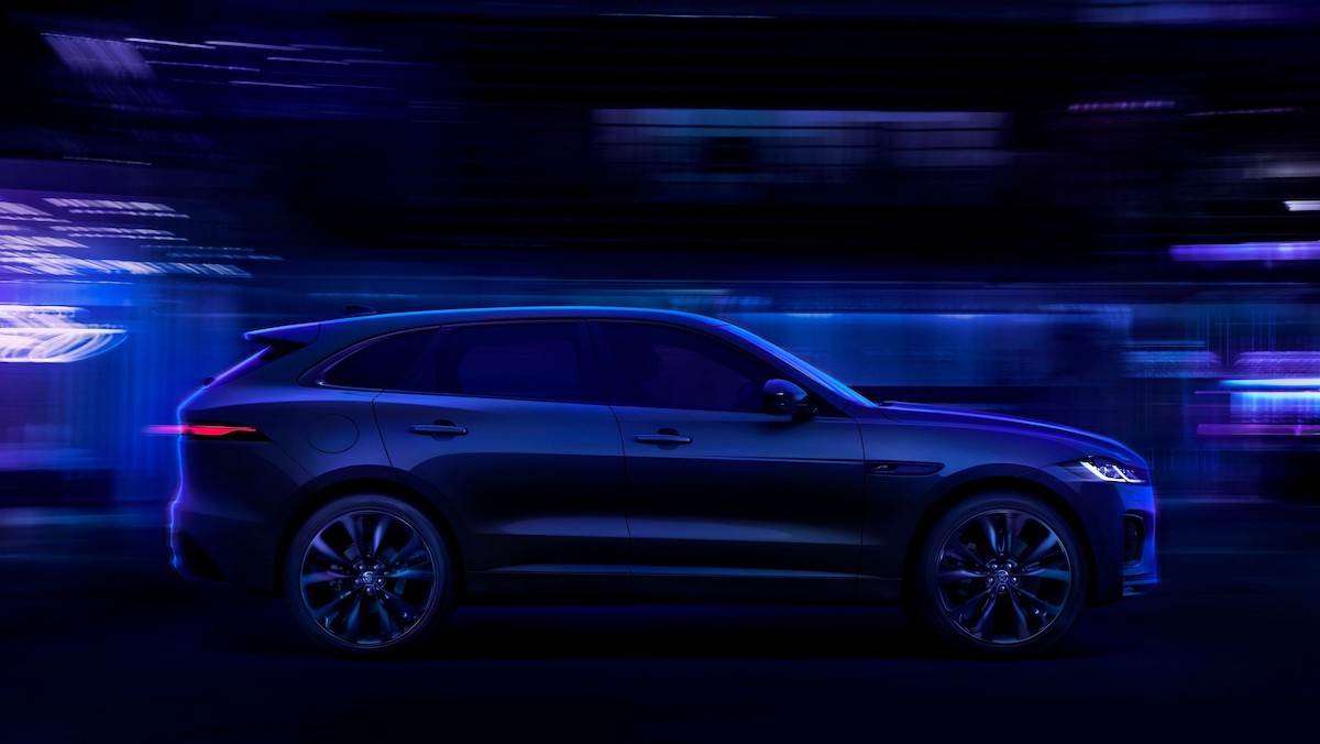 2024 Jaguar F-Pace P400e 4.jpg