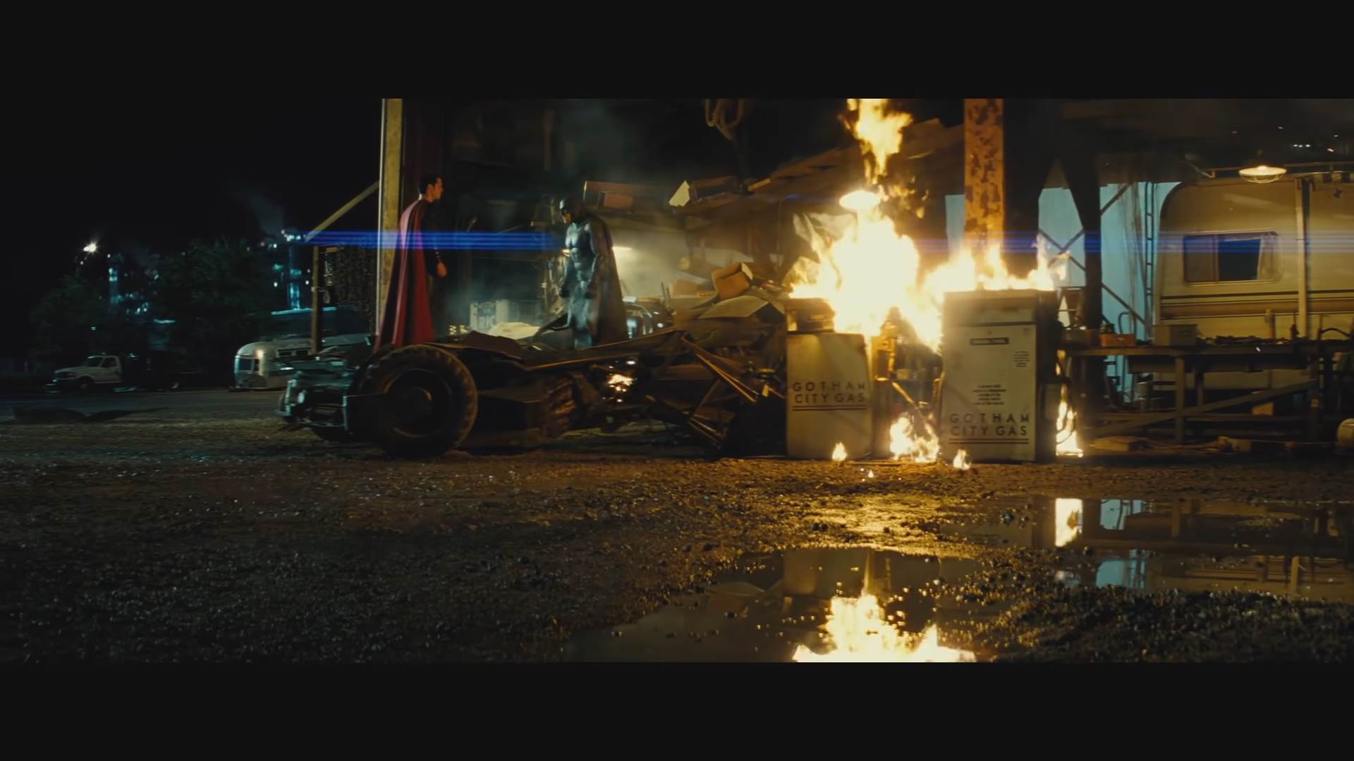 Batman v Superman_ Dawn of Justice - Comic-Con Trailer [HD] 3-19 screenshot.png