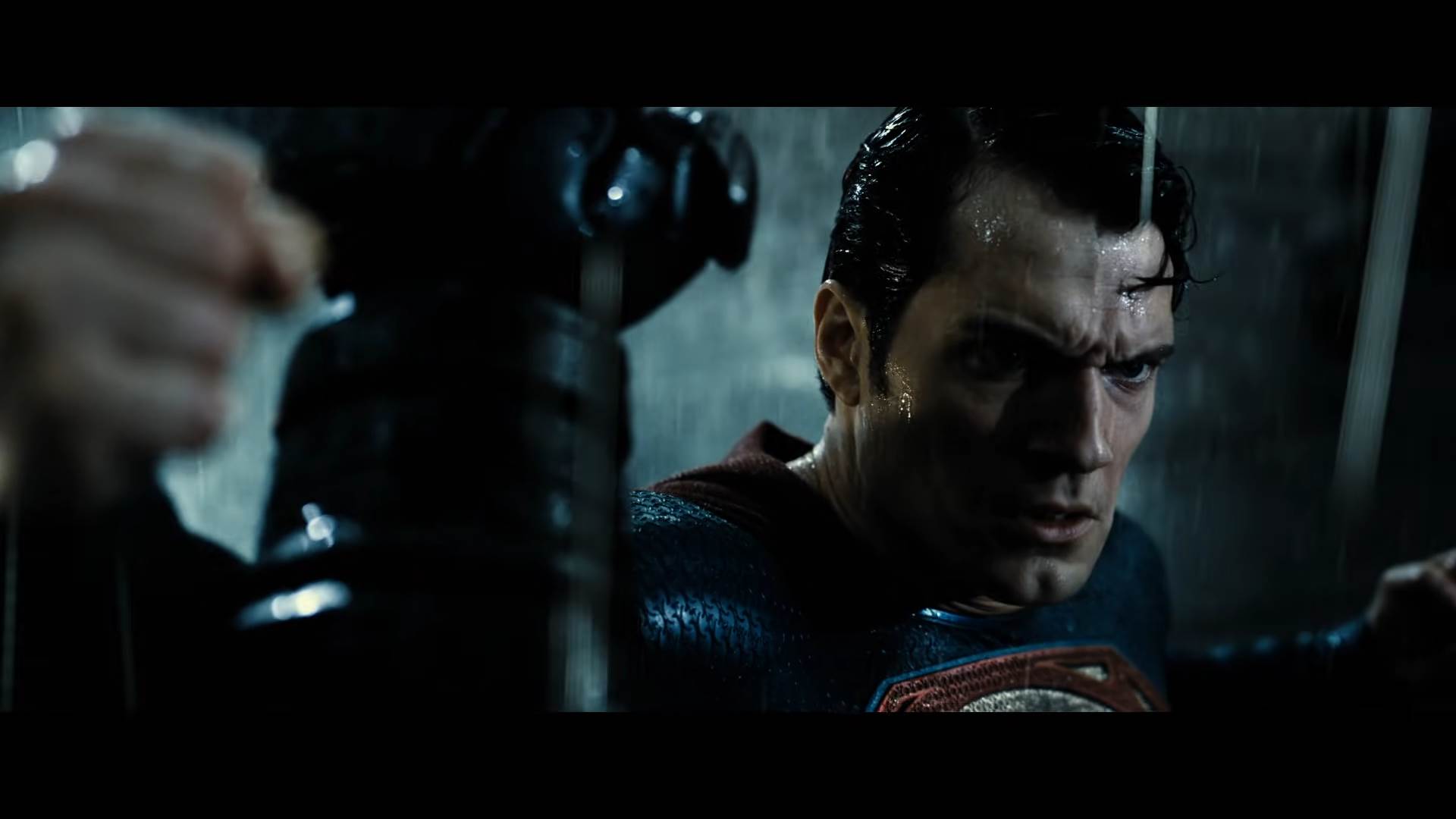 Batman v Superman_ Dawn of Justice - Official Final Trailer [HD] 2-2 screenshot.png