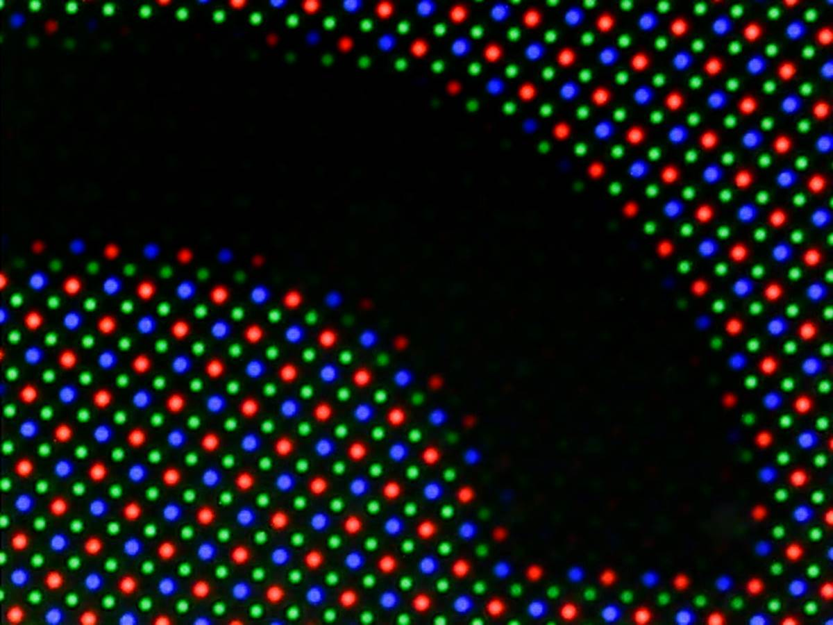 Smartphone Pixels under microscope (IPS vs OLED) 1-5 screenshot.png
