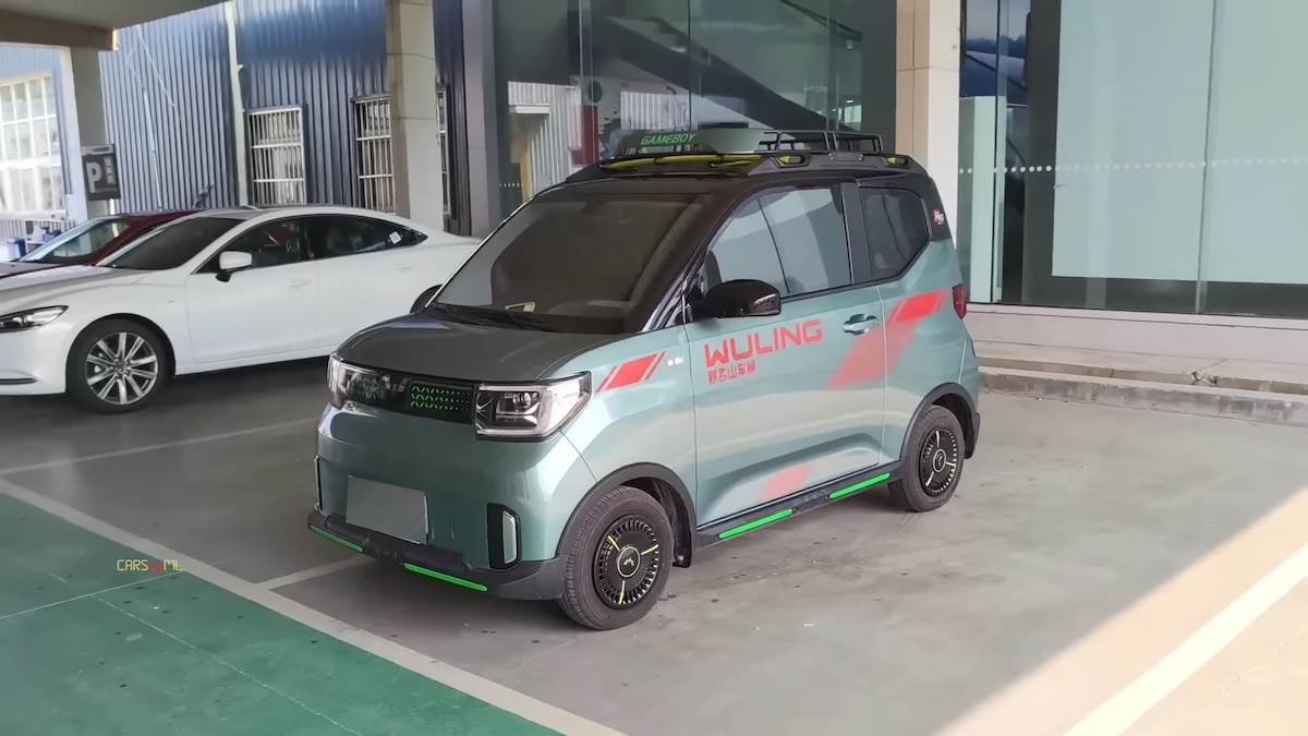 2022 _Wuling Hongguang Mini EV in-depth Walkaround 0-39 screenshot.png